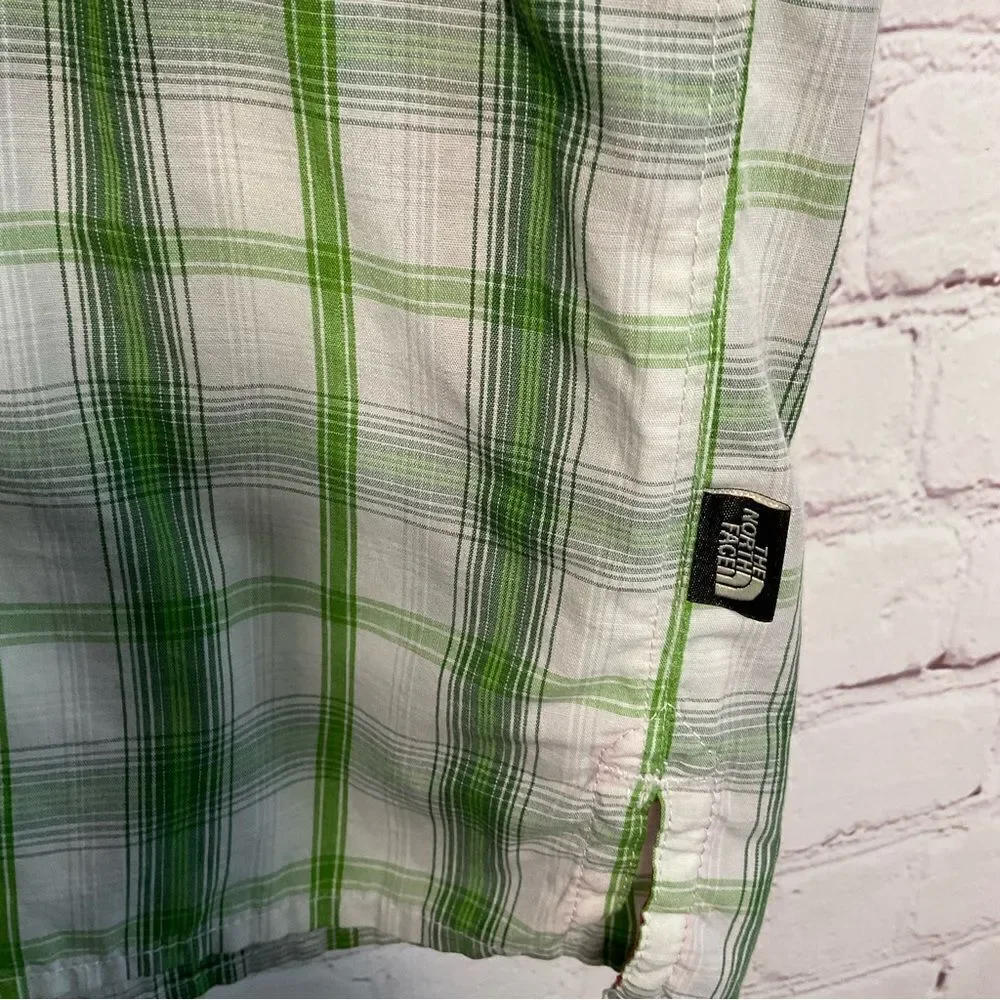 North Face Shirt Mens Large Green White Plaid Button Up‎ Pocket Short Sleeve